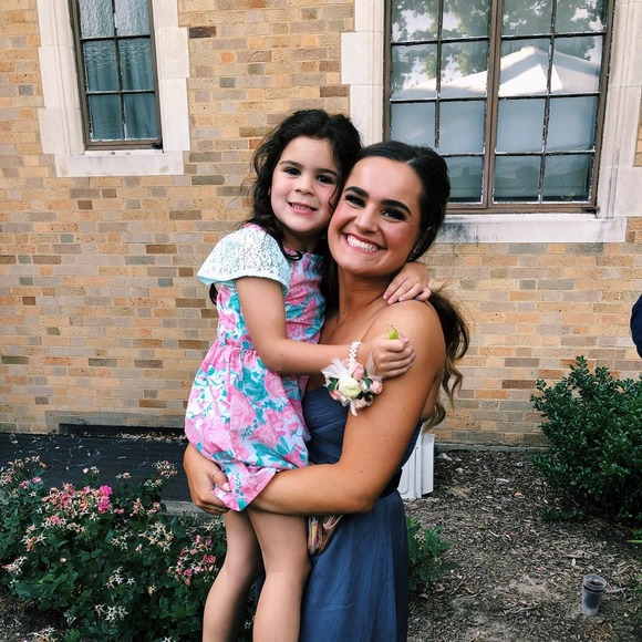 Meet your Posher, Francesca - Picture 1 of 1